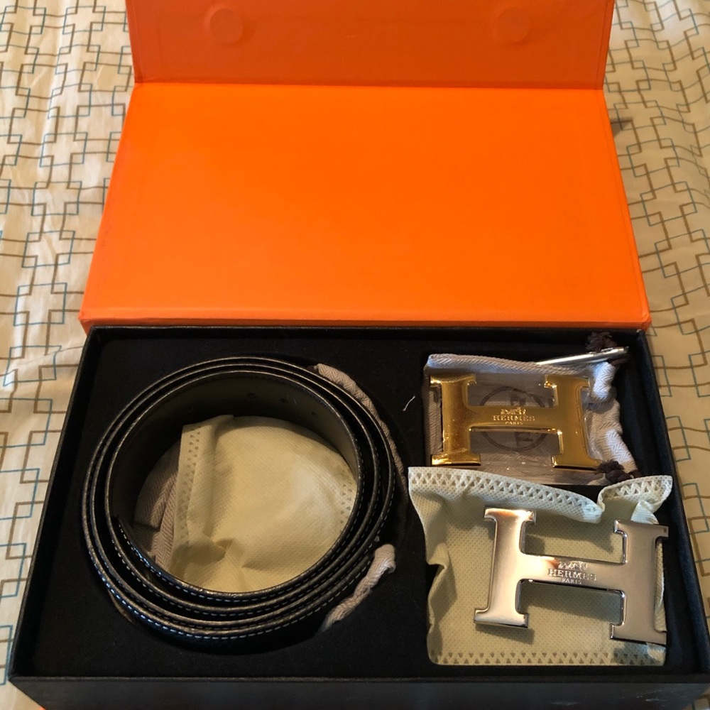 Auth. Hermés Belt W/2 Buckles